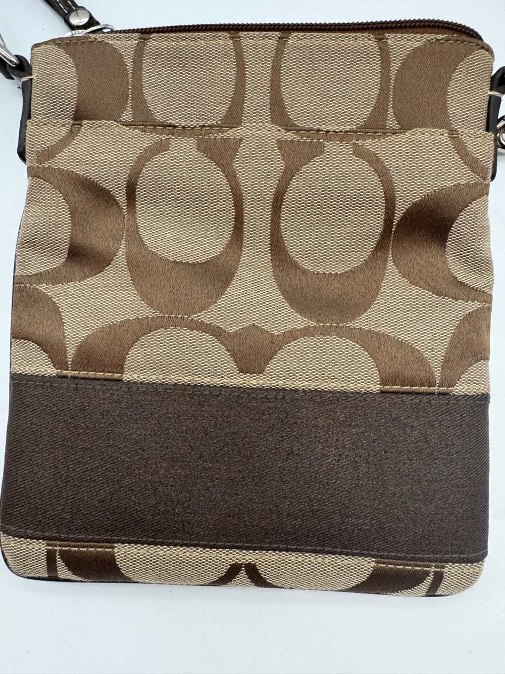 Coach Signature Canvas Crossbody Bag in Brown new
